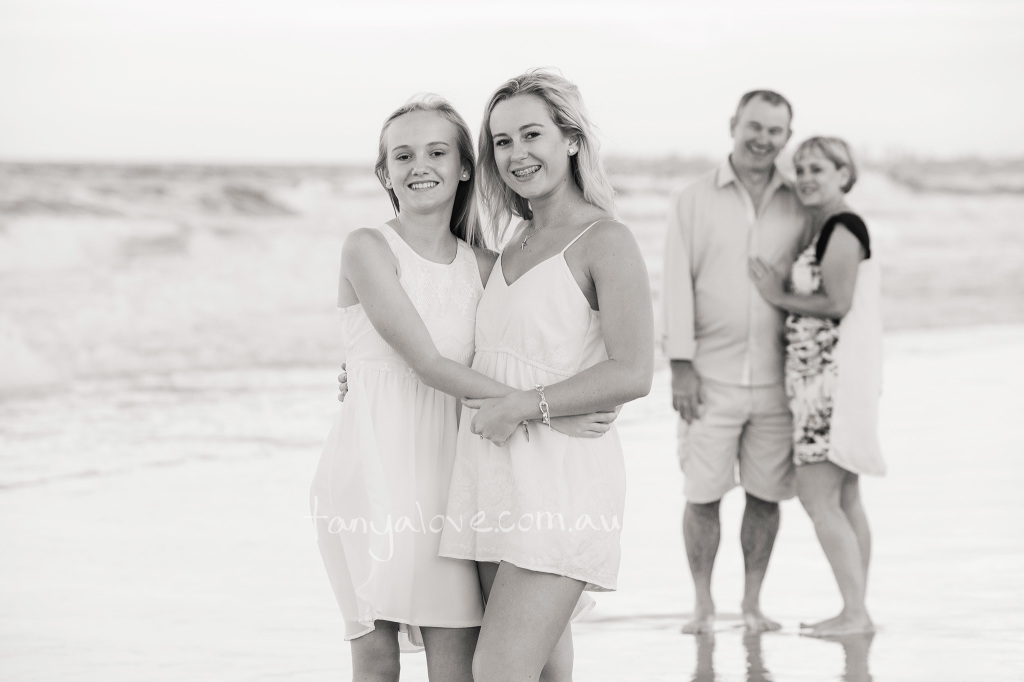 Brisbane_Family_Photographer_150120124_Gold Coast Family Portraits